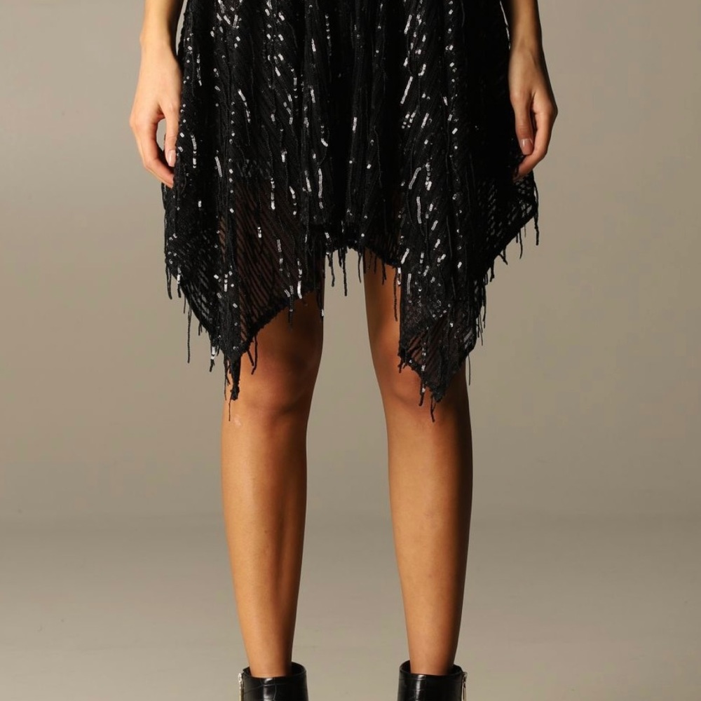 Just Cavalli Sequin Mini Skirt black women’s size 4 – Designer Glam

44 - Picture 2 of 14